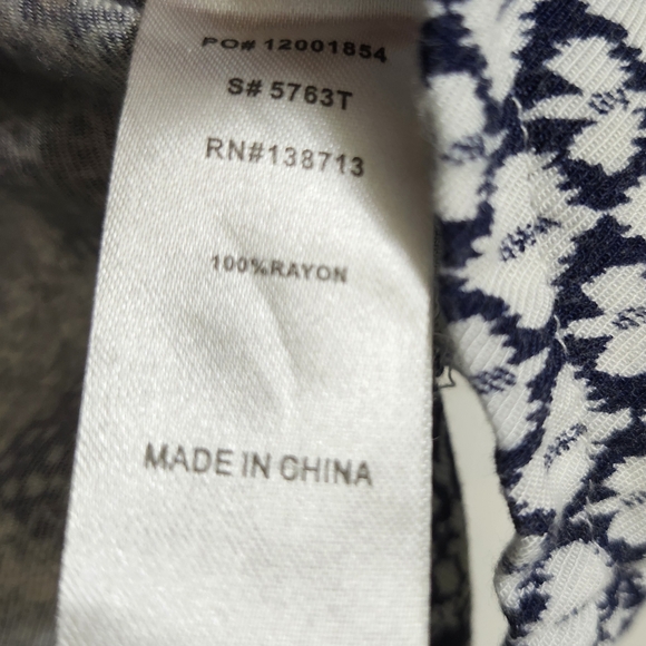 Doe and Rae size small top - Picture 4 of 8